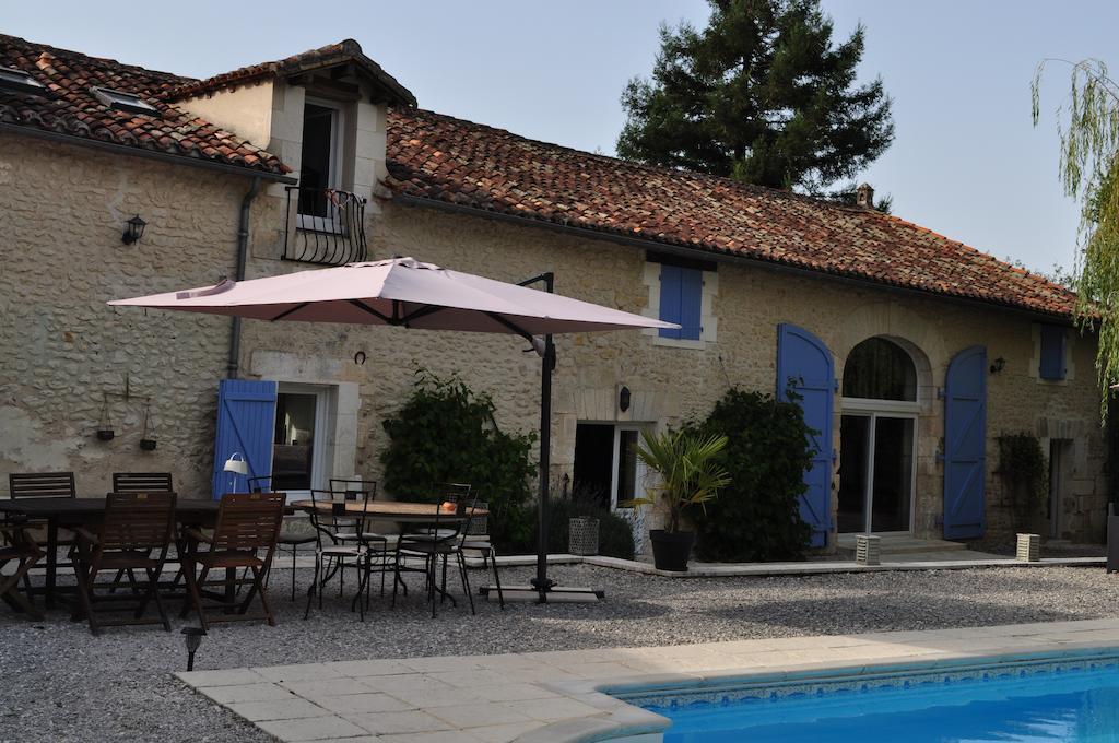 Chambres D'Hotes La Grange Au Bois Champagne-et-Fontaine Dış mekan fotoğraf